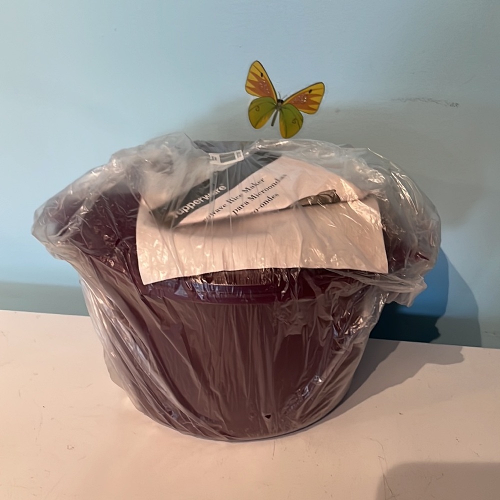 NEW Tupperware RICE maker - Picture 2 of 2